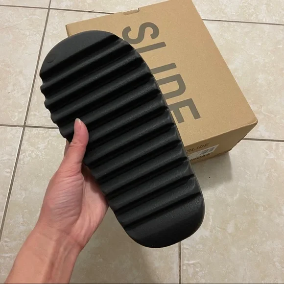 SOLD via EMT - Yeezy Slide Onyx Black Size 5 M (Size 6 W) DS - Picture 3 of 5